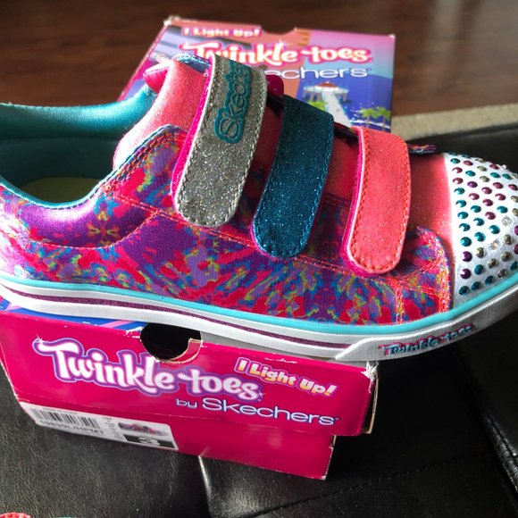 Skechers Other - Girls Sz 3 Skechers Light Up Twinkle Toes Sneakers